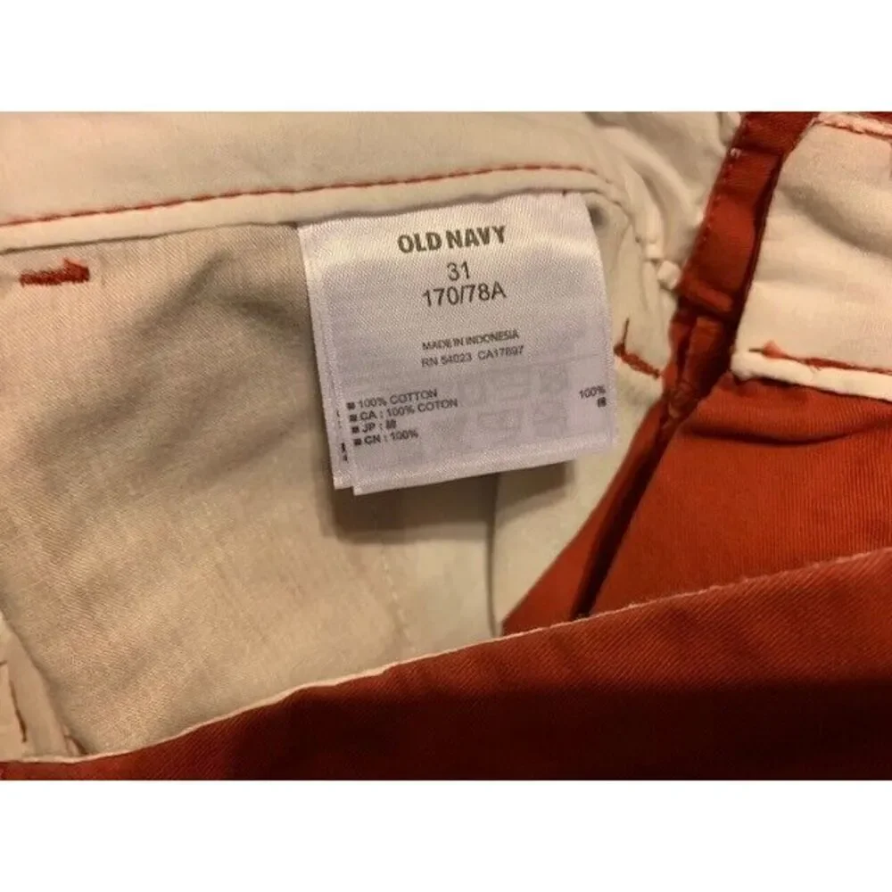 OLD NAVY SLIM FIT SIZE 31 DARK ORANGE SHORTS